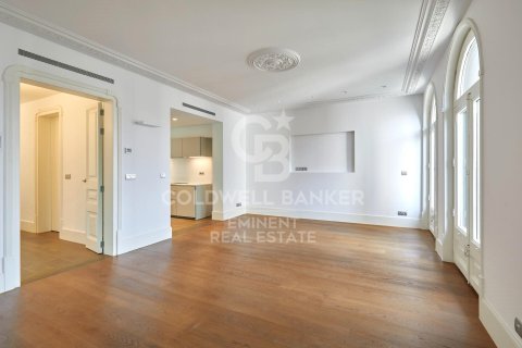 Kattohuoneisto myytävänä Barcelona, Espanja, 2 makuuhuonetta, 139 m2 No. 158803 - kuva 16
