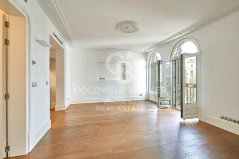 Kattohuoneisto myytävänä Barcelona, Espanja, 2 makuuhuonetta, 139 m2 No. 158803 - kuva 5
