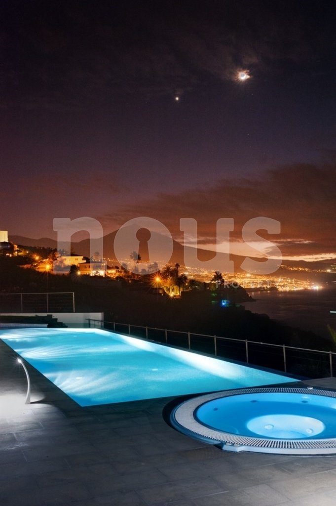 Villa i El Sauzal, Tenerife, Spanien 5 sovrum, 900 kvm. Nr. 102900