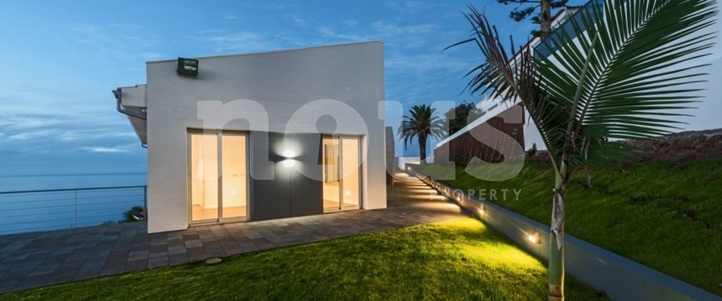 Villa i El Sauzal, Tenerife, Spanien 5 sovrum, 900 kvm. Nr. 102900