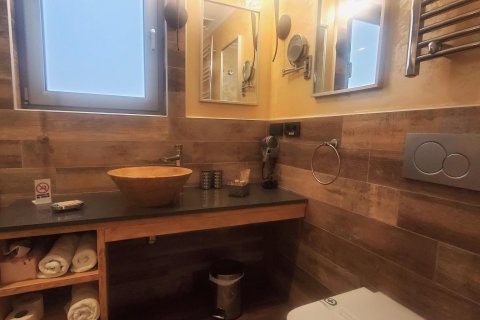 Hotel for sale in Busot, Alicante, Spain 7 bedrooms, 273 sq.m. No. 168888 - photo 18