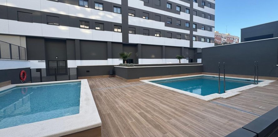Attico a Alicante, Spagna 3 camere da letto, 160 mq. N° 168883