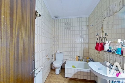 House for sale in Spain 3 bedrooms, 298 sq.m. No. 185460 - photo 5