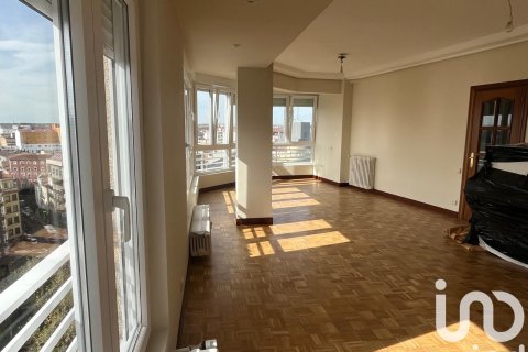 Dzīvoklis pārdošanā Leon, Spānijā 3 istabas, 172 m2 Nr. 152934 - attēls 4