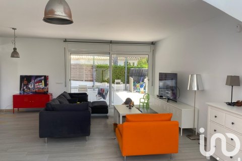 Продажа дома в Л'Аметлья-де-Мар, Таррагона, Испания 3 спальни, 178м2 №152937 - фото 10