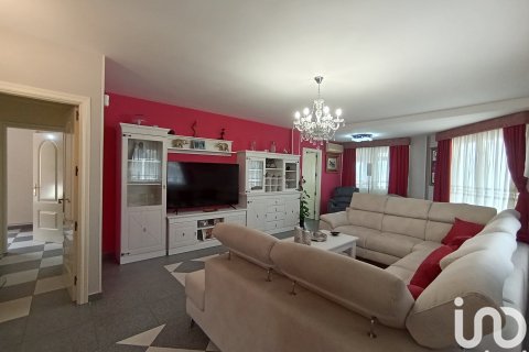 Dom w Meco, Madrid, Hiszpania 5 sypialni, 262 mkw. nr 152935 – zdjęcie 8