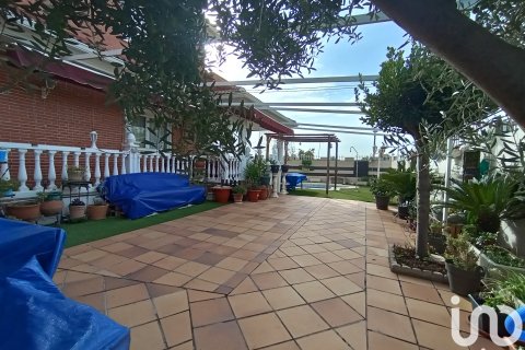 Dom w Meco, Madrid, Hiszpania 5 sypialni, 262 mkw. nr 152935 – zdjęcie 6