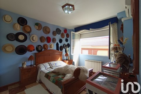 Dom w Meco, Madrid, Hiszpania 5 sypialni, 262 mkw. nr 152935 – zdjęcie 22