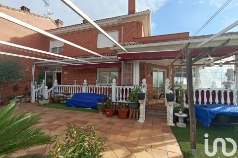 Dom w Meco, Madrid, Hiszpania 5 sypialni, 262 mkw. nr 152935 – zdjęcie 3