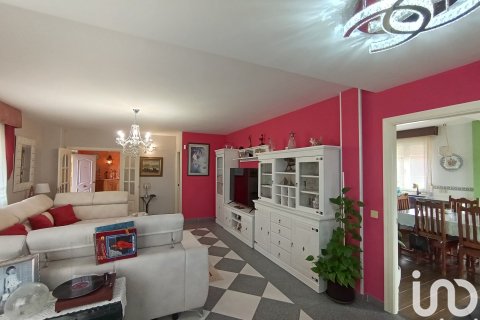 Dom w Meco, Madrid, Hiszpania 5 sypialni, 262 mkw. nr 152935 – zdjęcie 9