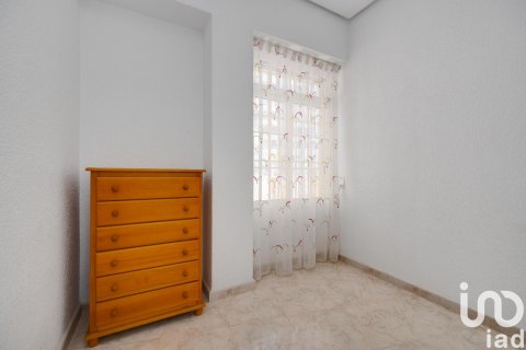 Huoneisto myytävänä Torrevieja, Alicante, Espanja, 4 makuuhuonetta, 146 m2 No. 152938 - kuva 20