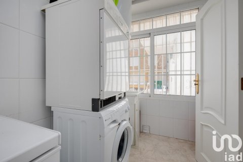 Huoneisto myytävänä Torrevieja, Alicante, Espanja, 4 makuuhuonetta, 146 m2 No. 152938 - kuva 13