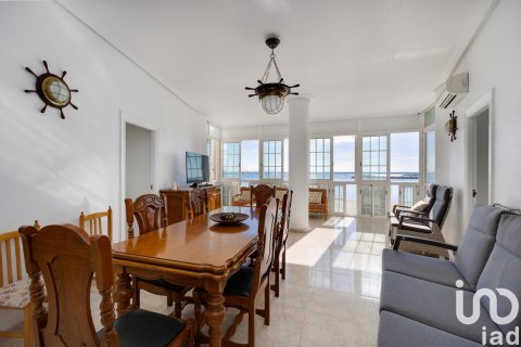 Huoneisto myytävänä Torrevieja, Alicante, Espanja, 4 makuuhuonetta, 146 m2 No. 152938 - kuva 7