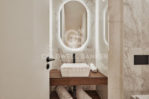 Huoneisto myytävänä Madrid, Espanja, 2 makuuhuonetta, 64 m2 No. 157461 - kuva 19