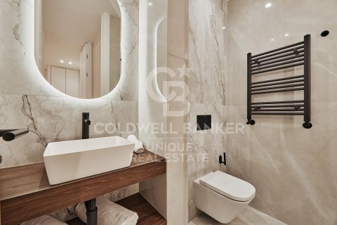 Huoneisto myytävänä Madrid, Espanja, 2 makuuhuonetta, 64 m2 No. 157461 - kuva 18