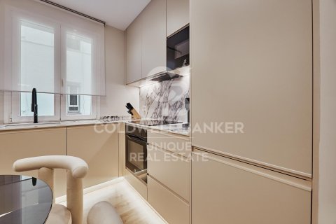 Huoneisto myytävänä Madrid, Espanja, 2 makuuhuonetta, 64 m2 No. 157461 - kuva 9
