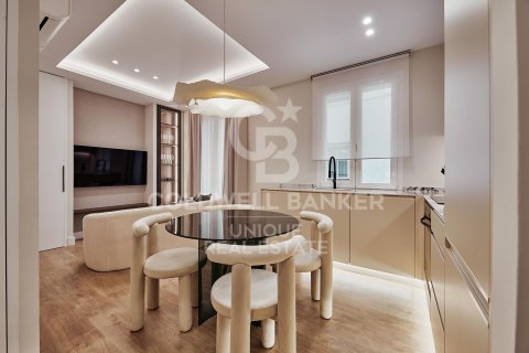 Huoneisto myytävänä Madrid, Espanja, 2 makuuhuonetta, 64 m2 No. 157461 - kuva 7