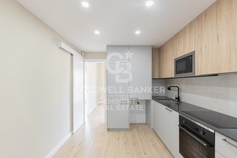 Apartamento en venta en Barcelona, España 3 dormitorios, 70 m2 No. 157459 - foto 10