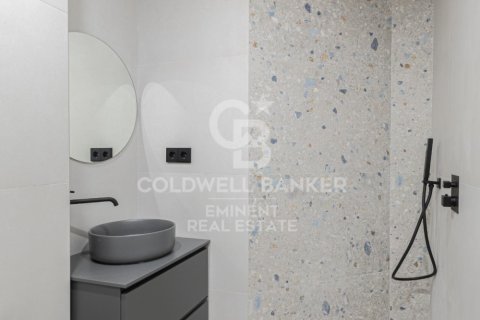 Apartamento en venta en Barcelona, España 3 dormitorios, 70 m2 No. 157459 - foto 19