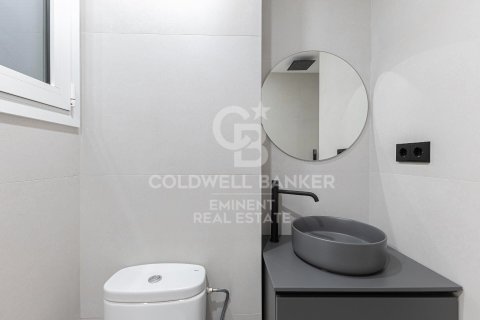 Apartamento en venta en Barcelona, España 3 dormitorios, 70 m2 No. 157459 - foto 17