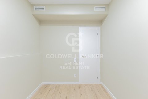 Apartamento en venta en Barcelona, España 3 dormitorios, 70 m2 No. 157459 - foto 23
