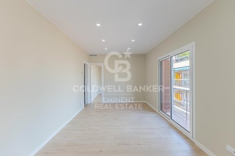 Apartamento en venta en Barcelona, España 3 dormitorios, 70 m2 No. 157459 - foto 5