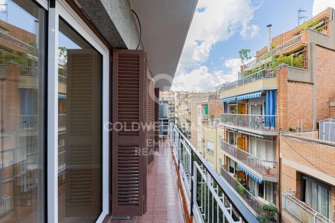 Apartamento en venta en Barcelona, España 3 dormitorios, 70 m2 No. 157459 - foto 27