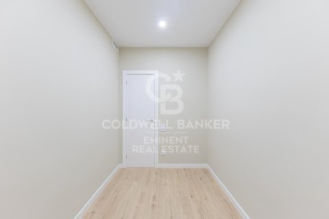 Apartamento en venta en Barcelona, España 3 dormitorios, 70 m2 No. 157459 - foto 26