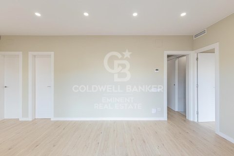 Apartamento en venta en Barcelona, España 3 dormitorios, 70 m2 No. 157459 - foto 6