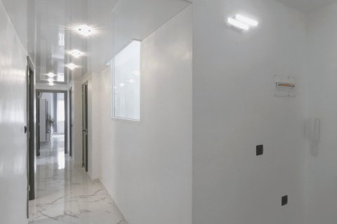 Apartment for sale in Torrevieja, Alicante, Spain 3 bedrooms, 85 sq.m. No. 144414 - photo 2