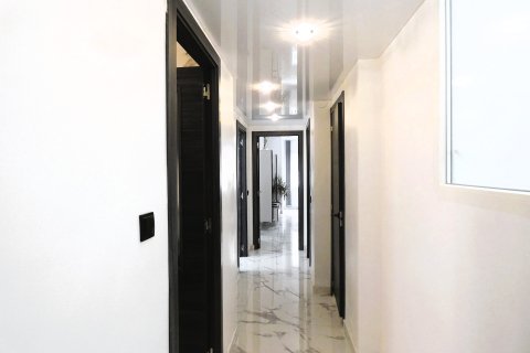 Apartment for sale in Torrevieja, Alicante, Spain 3 bedrooms, 85 sq.m. No. 144414 - photo 3