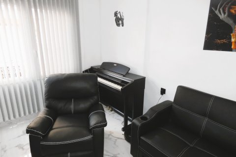 Apartment for sale in Torrevieja, Alicante, Spain 3 bedrooms, 85 sq.m. No. 144414 - photo 29