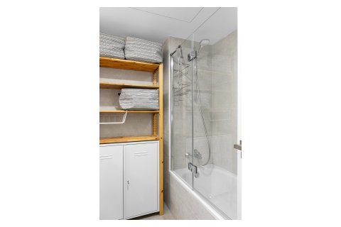 Wohnung zum Verkauf in Alicante, Spanien 3 Schlafzimmer, 93 m2 Nr. 144412 - Foto 9