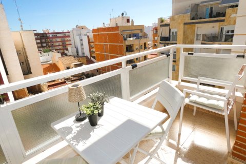 Apartment for sale in Torrevieja, Alicante, Spain 3 bedrooms, 79 sq.m. No. 144416 - photo 1