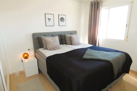 Apartment for sale in Torrevieja, Alicante, Spain 3 bedrooms, 79 sq.m. No. 144416 - photo 30