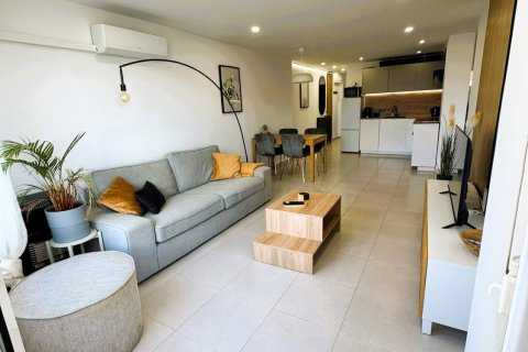 Apartment for sale in Torrevieja, Alicante, Spain 3 bedrooms, 83 sq.m. No. 144415 - photo 11