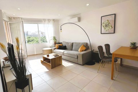 Apartment for sale in Torrevieja, Alicante, Spain 3 bedrooms, 83 sq.m. No. 144415 - photo 1