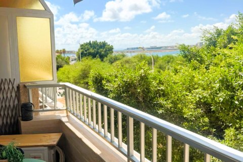 Apartment for sale in Torrevieja, Alicante, Spain 3 bedrooms, 83 sq.m. No. 144415 - photo 23