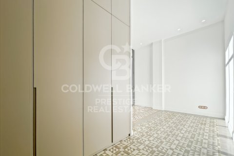 Apartment à vendre à Barcelona, Espagne, 3 chambres, 209 m2 No. 159292 - photo 17