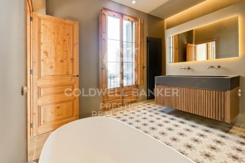 Apartment à vendre à Barcelona, Espagne, 3 chambres, 209 m2 No. 159292 - photo 16