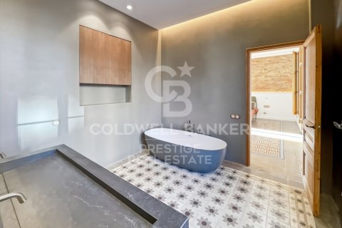 Apartment à vendre à Barcelona, Espagne, 3 chambres, 209 m2 No. 159292 - photo 18