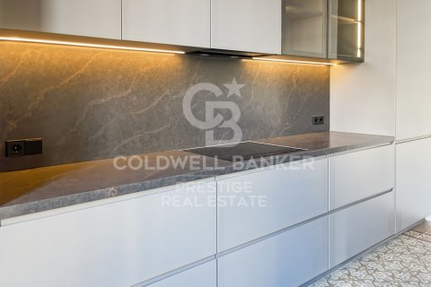 Apartment à vendre à Barcelona, Espagne, 3 chambres, 209 m2 No. 159292 - photo 3