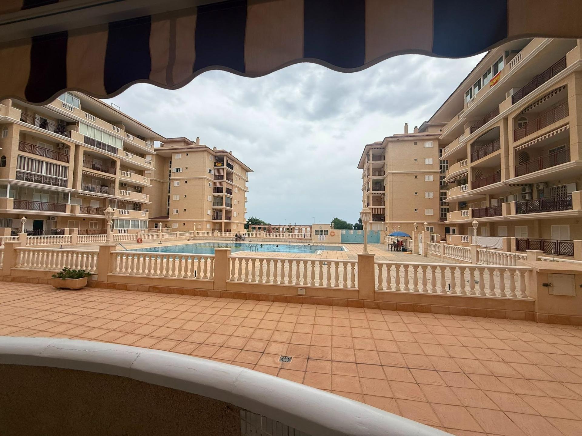 Apartamento en La Mata, Alicante, España 2 dormitorios, 70 m2 No. 195236