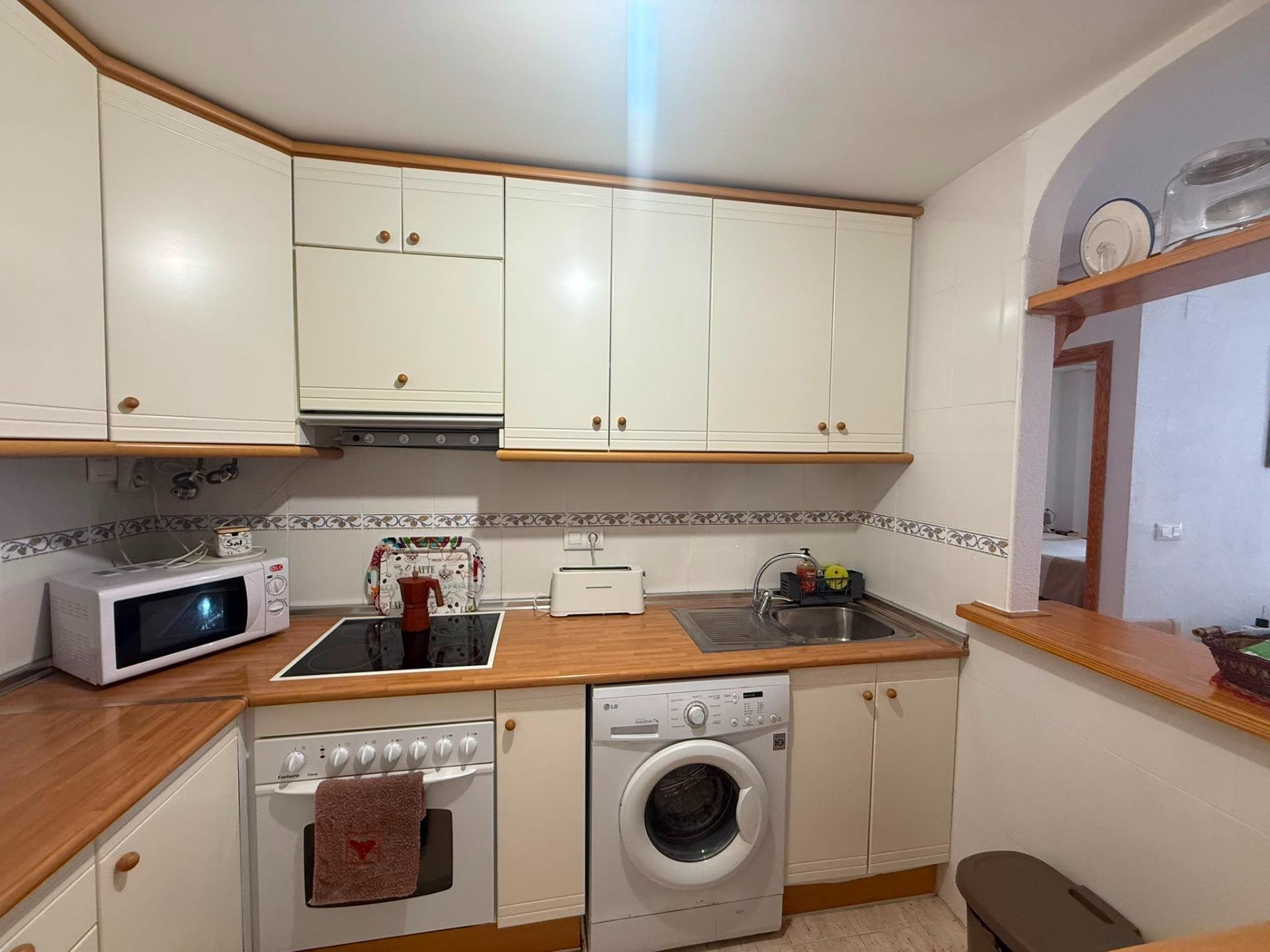 Apartamento en La Mata, Alicante, España 2 dormitorios, 70 m2 No. 195236