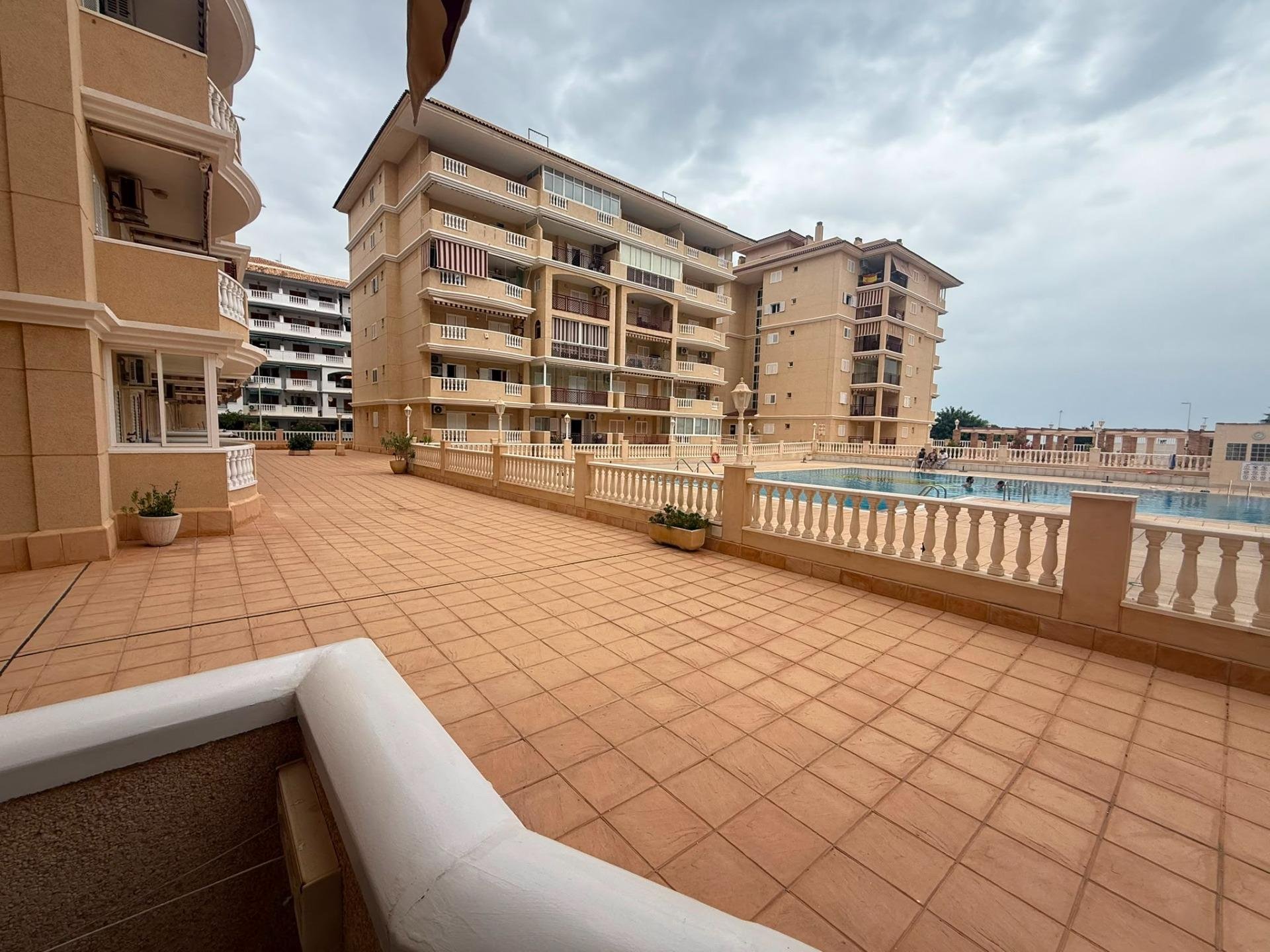 Apartamento en La Mata, Alicante, España 2 dormitorios, 70 m2 No. 195236