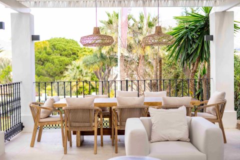 Huvila myytävänä Marbella, Malaga, Espanja, 5 makuuhuonetta, 448 m2 No. 136035 - kuva 22