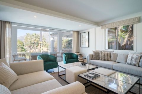 Huvila myytävänä Marbella, Malaga, Espanja, 5 makuuhuonetta, 448 m2 No. 136035 - kuva 9
