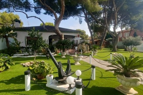 Villa for sale Alicante, Spain 3 bedrooms, 250 sq.m. No. 111335 - photo 6