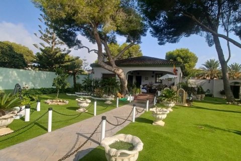 Villa for sale Alicante, Spain 3 bedrooms, 250 sq.m. No. 111335 - photo 1