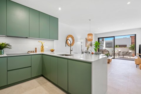 Huoneisto myytävänä Los Alcazares, Murcia, Espanja, 2 makuuhuonetta, 78 m2 No. 166201 - kuva 16